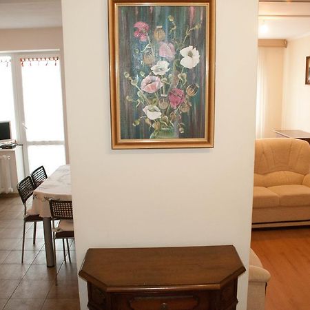 Apartment On Akademika Lazarenka 48A Lviv Buitenkant foto