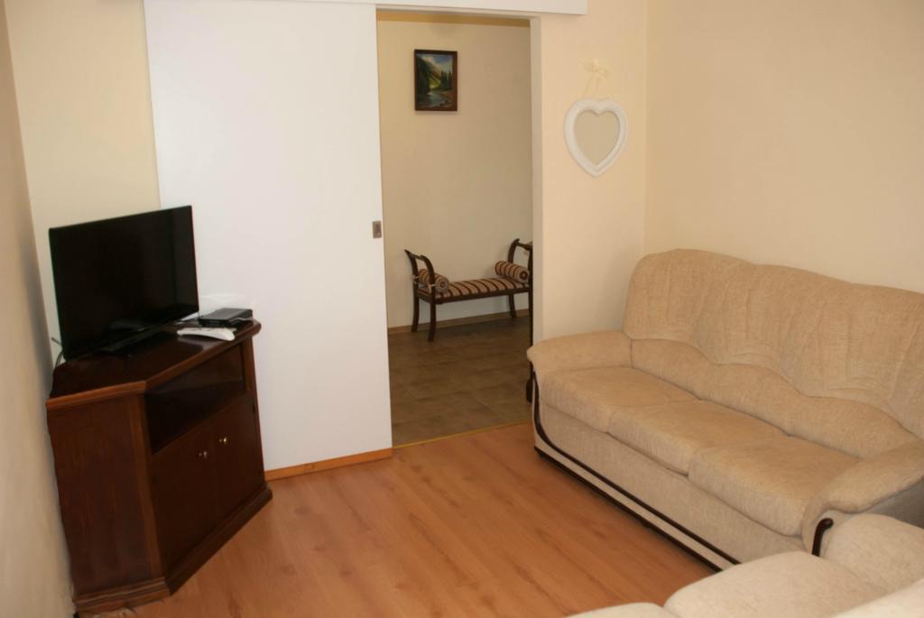 Apartment On Akademika Lazarenka 48A Lviv Buitenkant foto